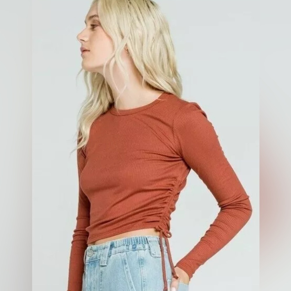 ky and Sparrow Rust Orange Ribbed Solid Side Cinch Long Sleeve Top sz M
